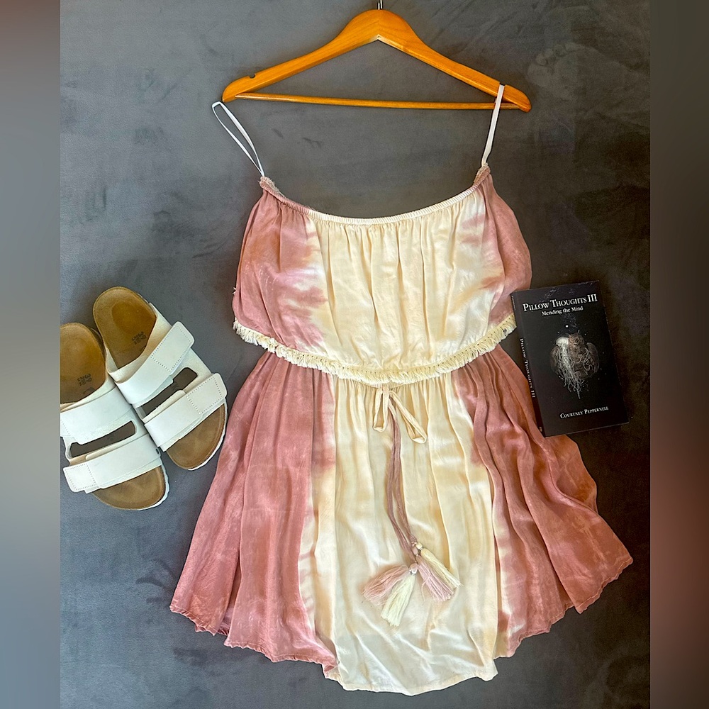 Short Strapless dress with tassel detail